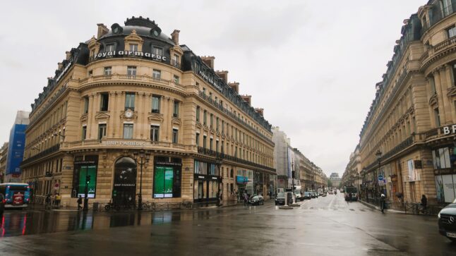 フランス、パリ市内の街並み